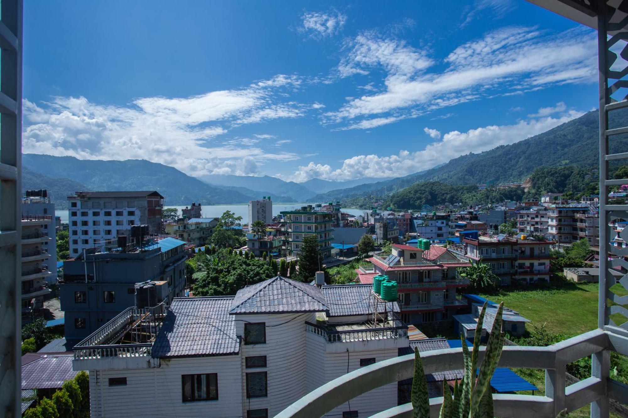 Chautari Boutique Hotel Pokhara Exterior foto